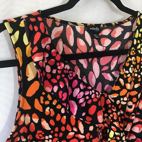 RAFAELLA M Bold Print Tunic - Picture 4 of 7